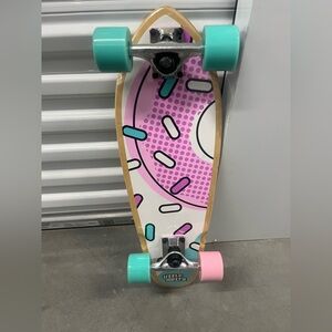 Vibrant Donut Design Skateboard